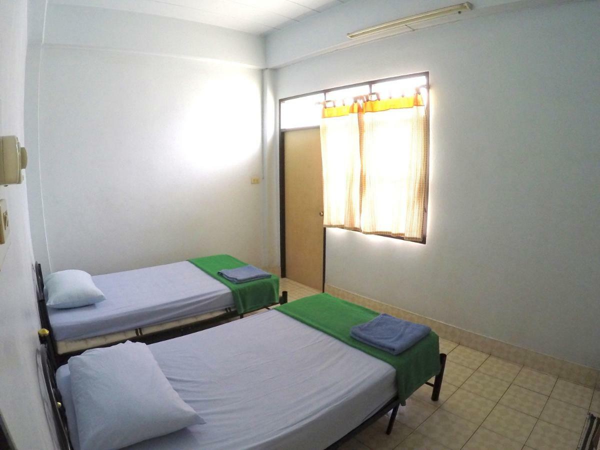 Fame Guesthouse Csumphon Kültér fotó