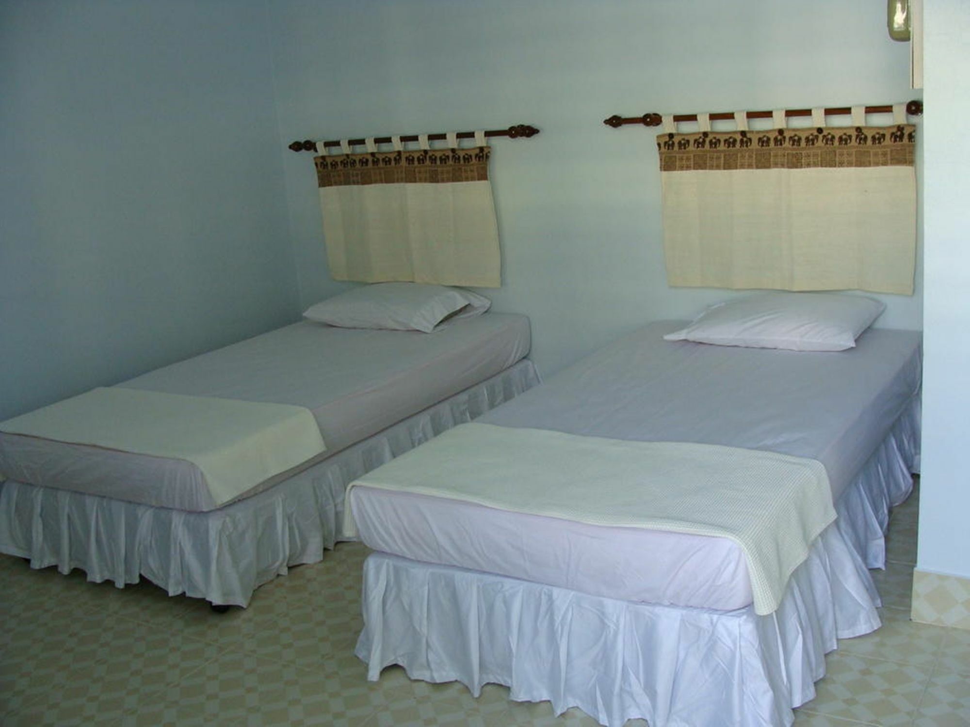 Fame Guesthouse Csumphon Kültér fotó